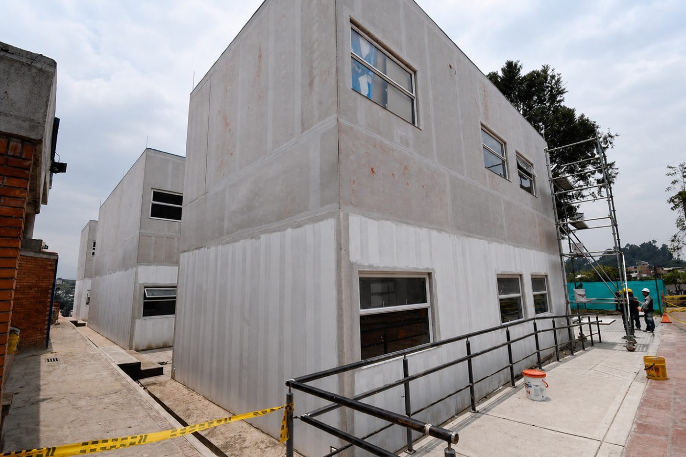 Exterior cladding of a building constructed with steel framing